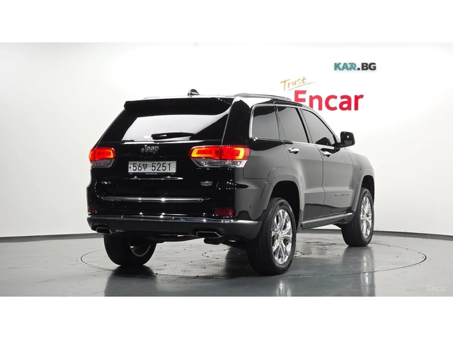 Jeep Cherokee SUMMIT* PANO* КОЖА* ОБДУХВАНЕ* ПОДГРЕВ* НАВИ* КАМЕ - автомобили, коли, обяви за нови и употребявани 1