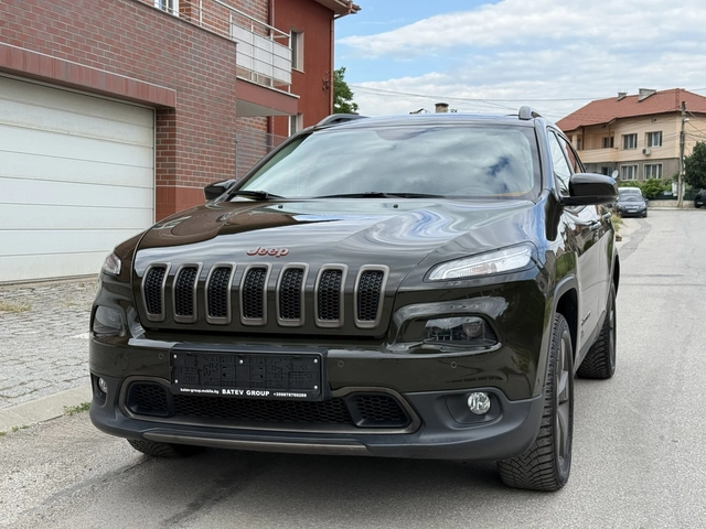 Jeep Cherokee EDITION-75г-AVTOMAT-4X4-115х.к-200k.c-FULL-FULL - автомобили, коли, обяви за нови и употребявани 0