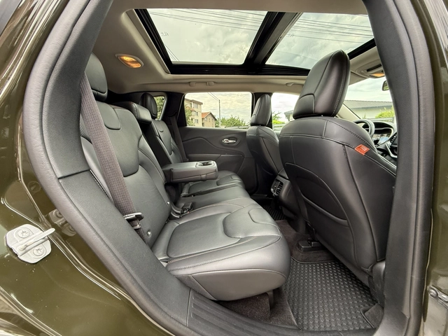 Jeep Cherokee EDITION-75г-AVTOMAT-4X4-115х.к-200k.c-FULL-FULL - автомобили, коли, обяви за нови и употребявани 15
