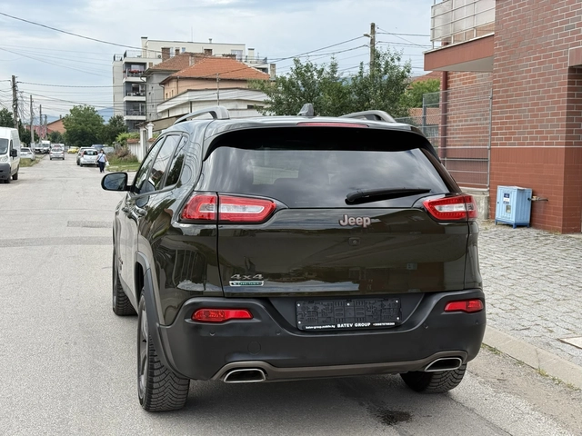 Jeep Cherokee EDITION-75г-AVTOMAT-4X4-115х.к-200k.c-FULL-FULL - автомобили, коли, обяви за нови и употребявани 6