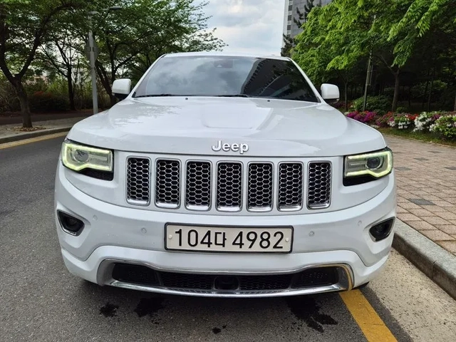 Jeep Cherokee 3.0D AWD Overland - САМО 30% АВАНС - автомобили, коли, обяви за нови и употребявани 1