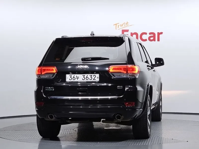 Jeep Cherokee 3.0D AWD Overland - САМО 30% АВАНС - автомобили, коли, обяви за нови и употребявани 3