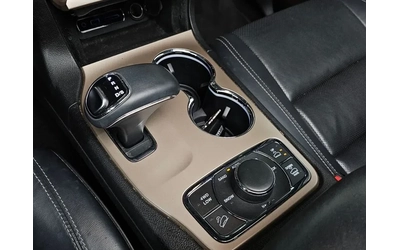 Jeep Cherokee 3.0D AWD Overland - САМО 30% АВАНС - автомобили, коли, обяви за нови и употребявани 8