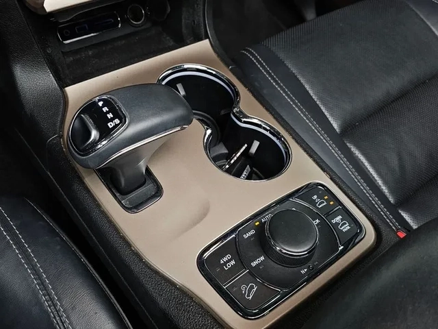 Jeep Cherokee 3.0D AWD Overland - САМО 30% АВАНС - автомобили, коли, обяви за нови и употребявани 8