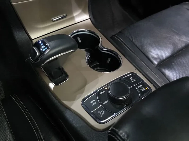 Jeep Cherokee 3.0D Overland - САМО 30% АВАНС - автомобили, коли, обяви за нови и употребявани 8