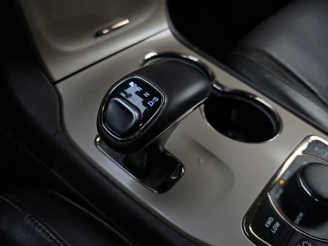 Jeep Cherokee 3.0D Overland - САМО 30% АВАНС - автомобили, коли, обяви за нови и употребявани 16