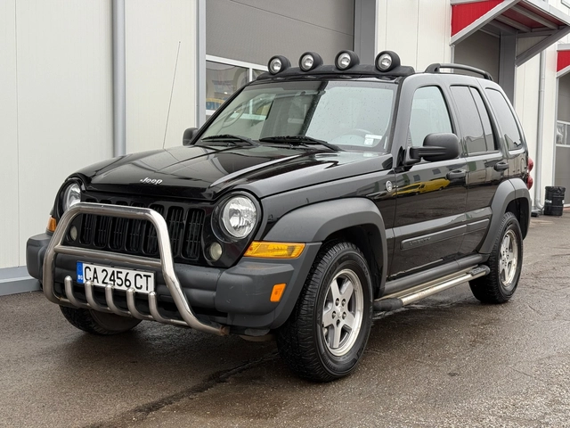 Jeep Cherokee 2.8 crd - автомобили, коли, обяви за нови и употребявани 0