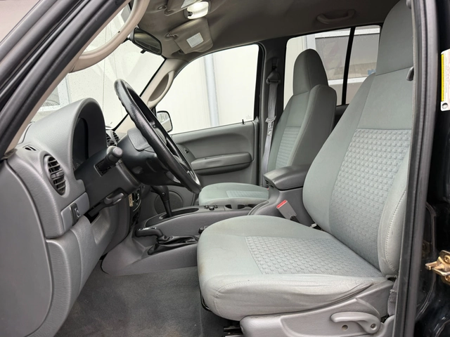 Jeep Cherokee 2.8 crd - автомобили, коли, обяви за нови и употребявани 10