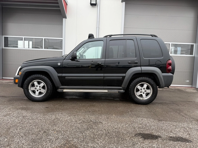 Jeep Cherokee 2.8 crd - автомобили, коли, обяви за нови и употребявани 1