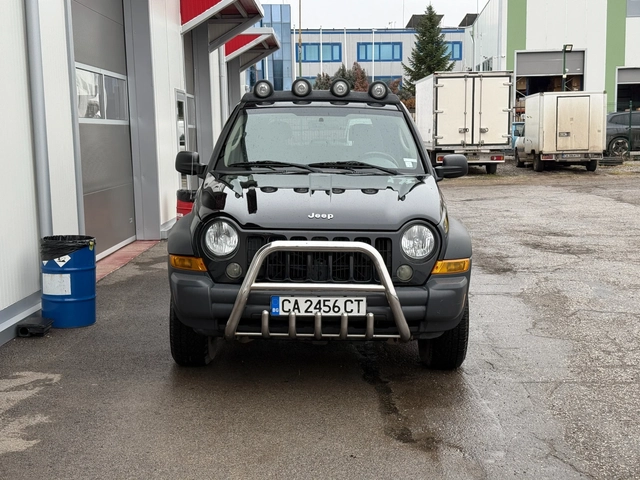 Jeep Cherokee 2.8 crd - автомобили, коли, обяви за нови и употребявани 7