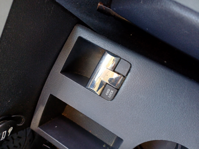 Jeep Compass 2.0 CRD 4WD - автомобили, коли, обяви за нови и употребявани 13