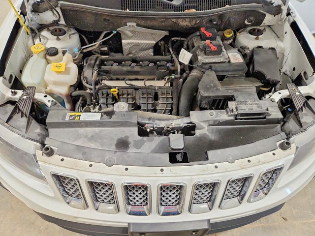 Jeep Compass 2.0L 4 FRONT WHEEL DRIVE - автомобили, коли, обяви за нови и употребявани 10