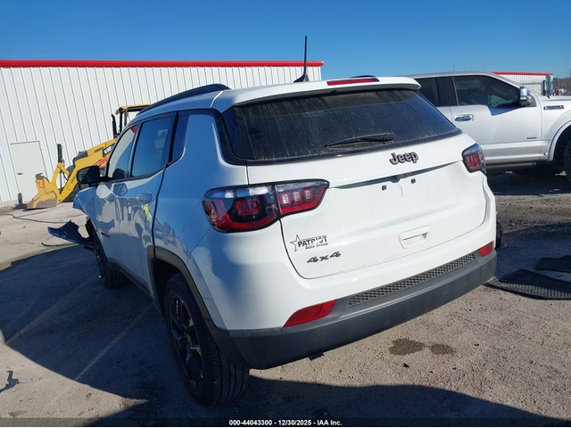 Jeep Compass 2.0L I-4 DI, DOHC, VVT, TURBO, 200HP 4X4 Drive - автомобили, коли, обяви за нови и употребявани 2