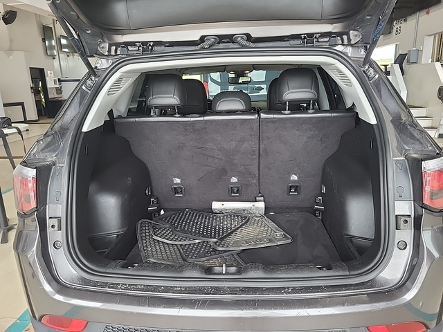 Jeep Compass 2.4L 4cyl 4WD - автомобили, коли, обяви за нови и употребявани 13