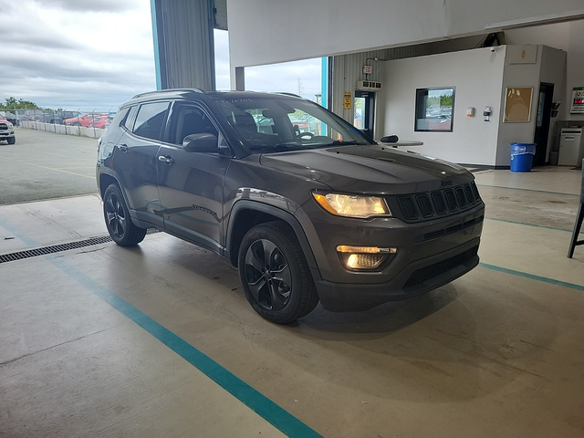 Jeep Compass 2.4L 4cyl 4WD - автомобили, коли, обяви за нови и употребявани 1