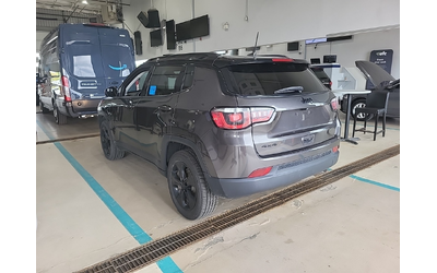 jeep-compass-2-4l-4cyl-4wd - 3