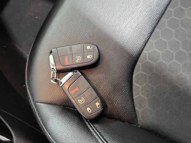 Jeep Compass 2.4L 4cyl 4WD - автомобили, коли, обяви за нови и употребявани 7