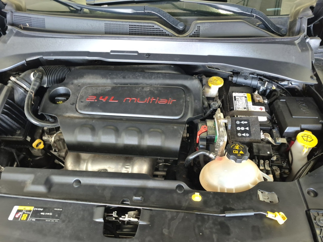 Jeep Compass 2.4L 4cyl Front Wheel Drive - автомобили, коли, обяви за нови и употребявани 14