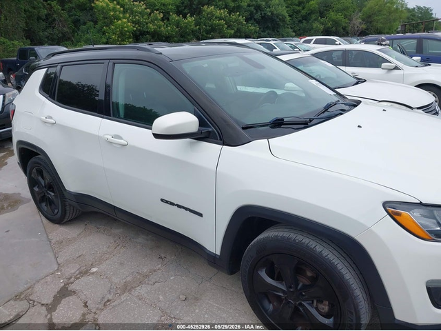Jeep Compass 2.4L I-4 VVT, 180HP Front Wheel Drive - автомобили, коли, обяви за нови и употребявани 12