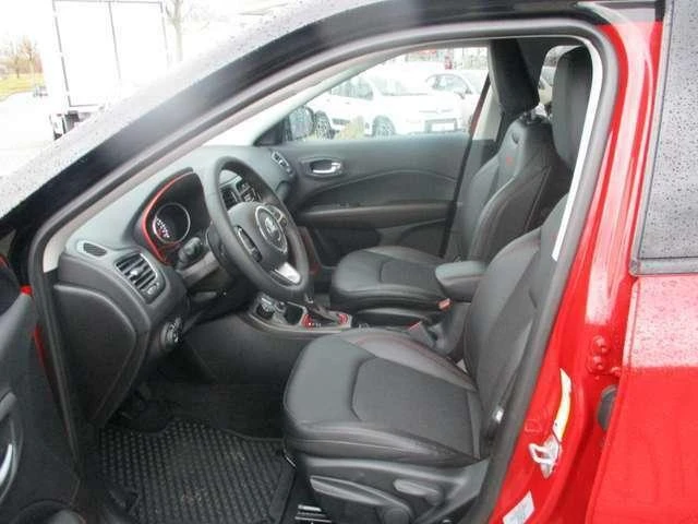 Jeep Compass 2.0 MJ Trailhawk - автомобили, коли, обяви за нови и употребявани 8