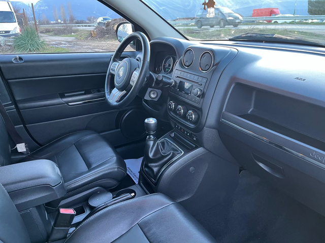 Jeep Compass 2.2GRDI-136-LIMITED-ITALIA - автомобили, коли, обяви за нови и употребявани 3