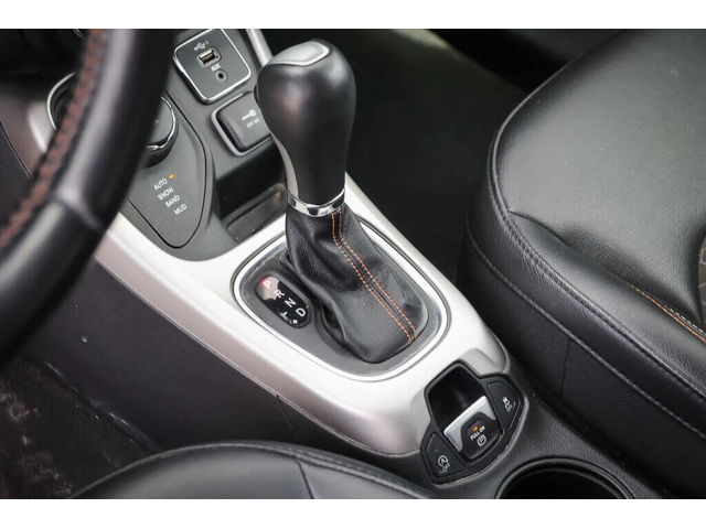 Jeep Compass North 4WD АвтоКредит  (ЦЕНА ДО БГ) - автомобили, коли, обяви за нови и употребявани 9