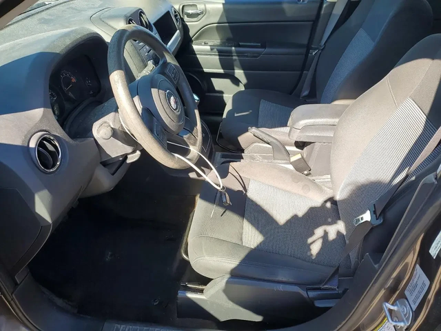 Jeep Compass SPORT - автомобили, коли, обяви за нови и употребявани 7