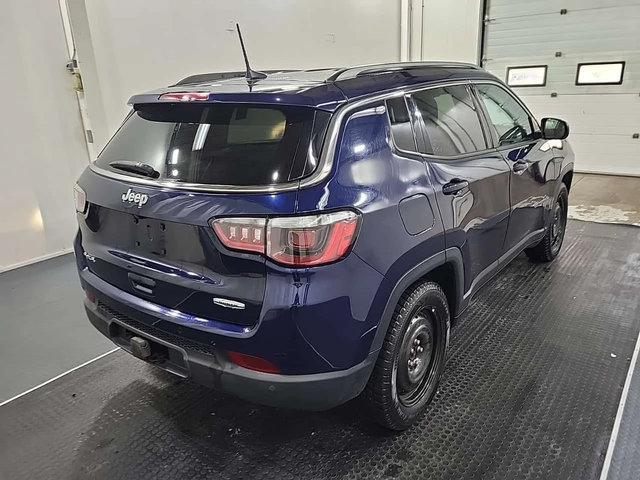 Jeep Compass NORTH| DISTRONIC| ПОДГРЕВ| 2 КЛЮЧА| CARFAX + ГУМИ - автомобили, коли, обяви за нови и употребявани 3