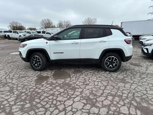 Jeep Compass * Trailhawk * ПОДГРЕВИ * КАМЕРА * PANO * NAVI - автомобили, коли, обяви за нови и употребявани 1