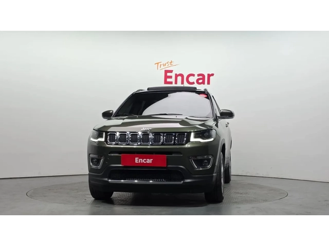 Jeep Compass 2.4 LIMITED | AWD | ПОДГРЕВ | ПАНОРАМА - автомобили, коли, обяви за нови и употребявани 1