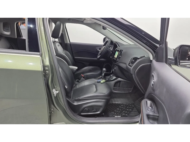Jeep Compass 2.4 LIMITED | AWD | ПОДГРЕВ | ПАНОРАМА - автомобили, коли, обяви за нови и употребявани 8