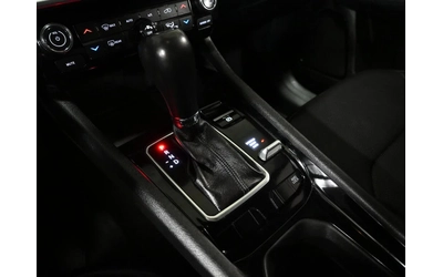 Jeep Compass Limited | 4WD | Дистанционно палене | Carplay - автомобили, коли, обяви за нови и употребявани 7
