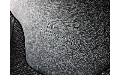 Jeep Compass 4x4/LIMITED/DISTRON/LANE ASYST/CAR PLAY/AMBI/LIZIN - автомобили, коли, обяви за нови и употребявани 12