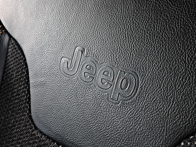 Jeep Compass 4x4/LIMITED/DISTRON/LANE ASYST/CAR PLAY/AMBI/LIZIN - автомобили, коли, обяви за нови и употребявани 12