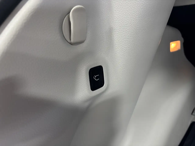 Jeep Compass North 4X4|SELECTERRAIN|NAV|WHITELEATHER|RMSTART|+ 4x4 - автомобили, коли, обяви за нови и употребявани 6