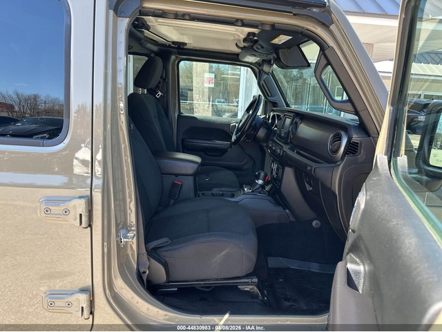 Jeep Gladiator 3.6L V-6 DOHC, VVT, 285HP 4X4 Drive - автомобили, коли, обяви за нови и употребявани 4