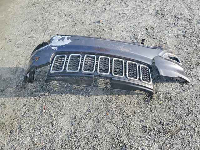 Jeep GRAND 3.6L 6 Rear-wheel drive - автомобили, коли, обяви за нови и употребявани 13