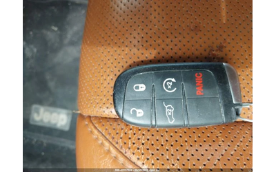 Jeep Grand cherokee SRT8 4х4 - автомобили, коли, обяви за нови и употребявани 13