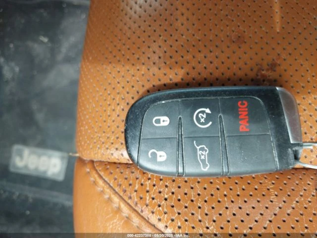 Jeep Grand cherokee SRT8 4х4 - автомобили, коли, обяви за нови и употребявани 13