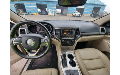 Jeep Grand cherokee 5.7 HEMI* FACE* DIGITAL* 8ZF* ПОДГРЕВ* KEYLESS - автомобили, коли, обяви за нови и употребявани 8