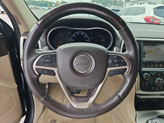 Jeep Grand cherokee OVERLAND* DIGITAL* 8ZF* ОБУДХ* ПАНОРАМА* KEYLESS - автомобили, коли, обяви за нови и употребявани 6