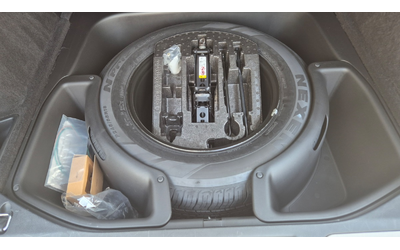 Jeep Grand Cherokee - автомобили, коли, обяви за нови и употребявани 15