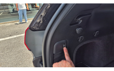 Jeep Grand Cherokee - автомобили, коли, обяви за нови и употребявани 16