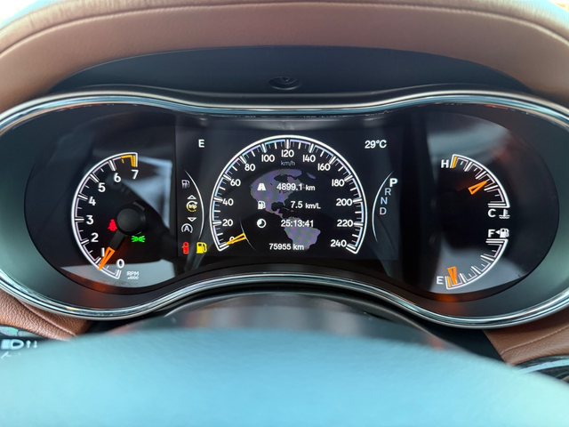 Jeep Grand Cherokee - автомобили, коли, обяви за нови и употребявани 22