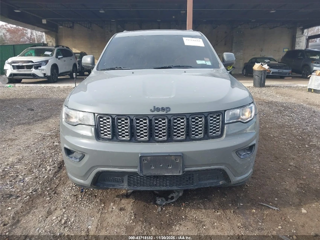 Jeep Grand cherokee ALTITUDE 4X4 - автомобили, коли, обяви за нови и употребявани 1