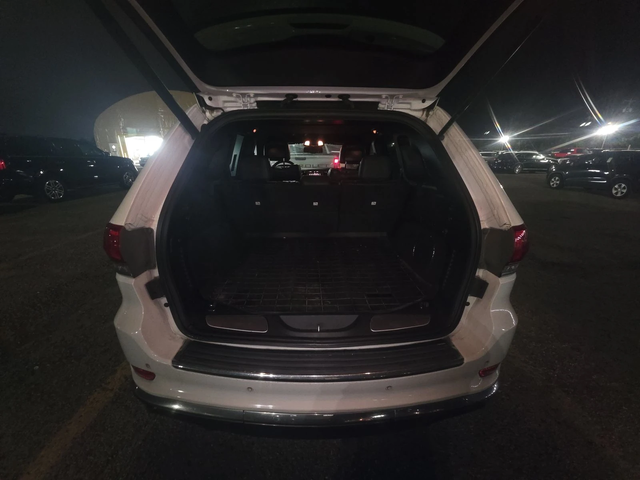 Jeep Grand cherokee SUMMIT / HEMI / ОБДУХ / HARMAN / DISTRONIC - автомобили, коли, обяви за нови и употребявани 12