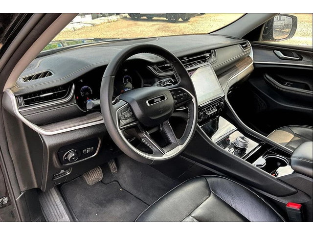 Jeep Grand cherokee 4×4 Luxury Tech Group II - автомобили, коли, обяви за нови и употребявани 8