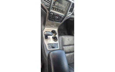 Jeep Grand Cherokee 3.0 CRD (250 кс) 4x4 Automatic - автомобили, коли, обяви за нови и употребявани 7