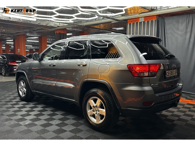 Jeep Grand cherokee 3.6/4x4/Loredo - автомобили, коли, обяви за нови и употребявани 4