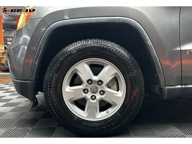 Jeep Grand cherokee 3.6/4x4/Loredo - автомобили, коли, обяви за нови и употребявани 5